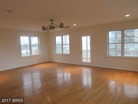 4th image of 6549 Long Beach Dr