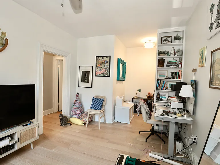 1535 17th St NW #1 — Photo 9
