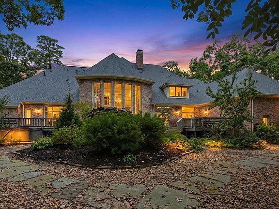 4th image of 37 Chenal Cir