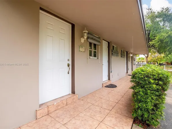 1926 Sheridan St, Hollywood, FL 33020