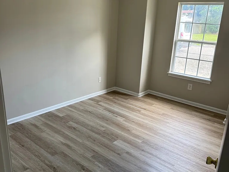 107 E End Ave #3 — Photo 7