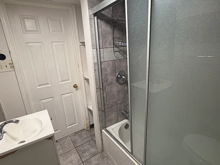 2903 N Hancock St #B — Photo 4
