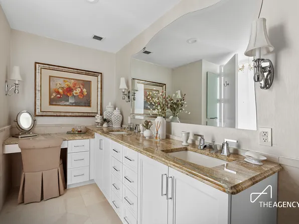 401 East 60th Street image 3 of 11