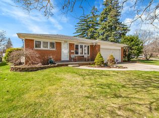 31291 Kendall St, Livonia, MI 48154