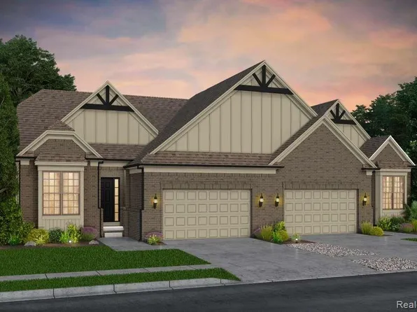 711 W Spaniel Dr, Ann Arbor, MI 48108