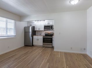 4644-4648 Cuming Street - Newly Remodeled 1 Bedroom apartments with high end finishes, Omaha, NE 68132