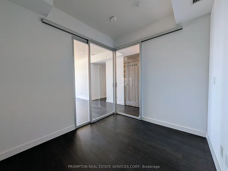 18 Esther Shiner Blvd #2909 — Photo 18