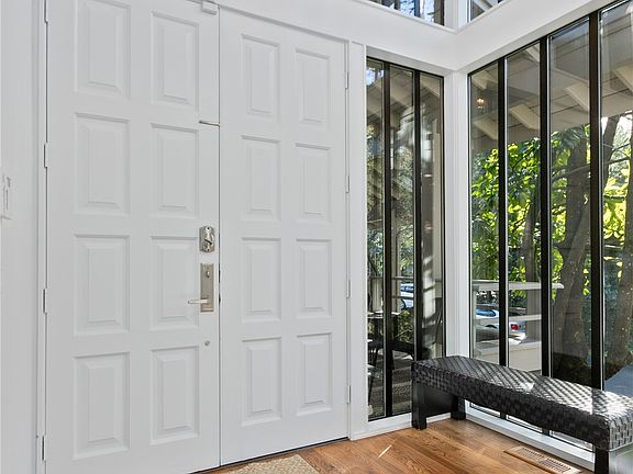 4th image of 4888 Forest Avenue SE
