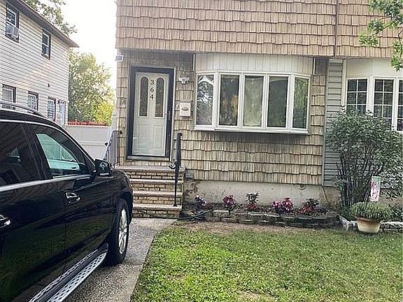 2nd image of 364 Van Name Ave