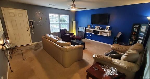 5th image of 315 Marcella Dr