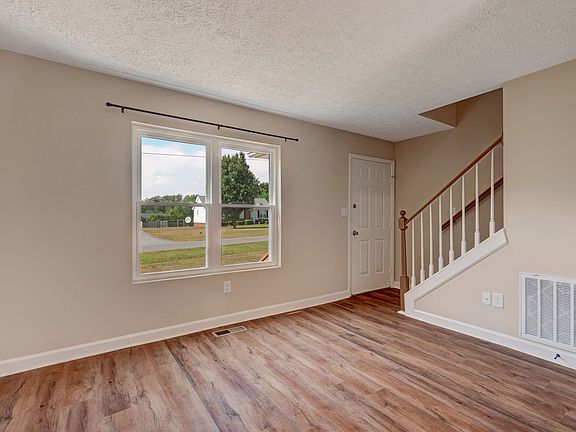 3rd image of 201 Wimbish Rd #2-B