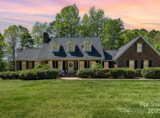 127 Fantasy Ln, Mooresville, NC 28117