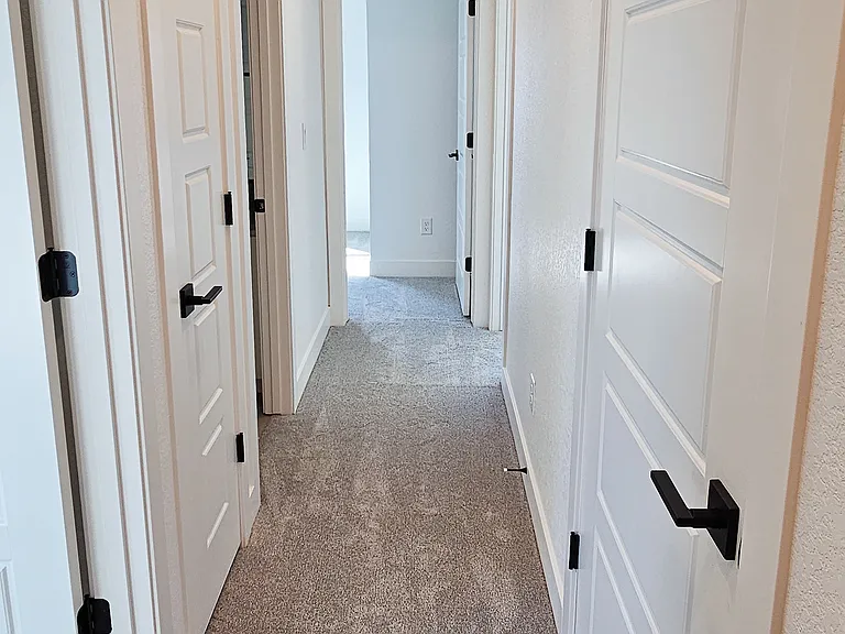2034 S Holly St — Photo 26