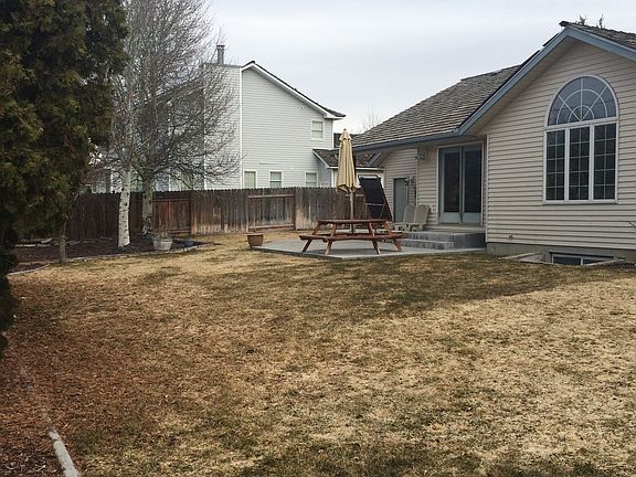 3rd image of 2608 Saint Charles Ave