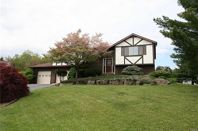 1st image of 3497 Crestwood Dr