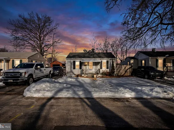 1812 Kittyhawk Rd, Baltimore, MD 21221