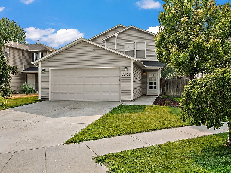 7367 S Headsail Ave — Photo 1