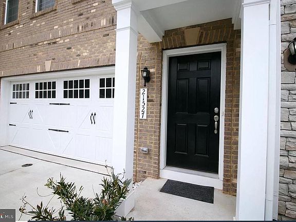 3rd image of 21527 Willow Breeze Sq