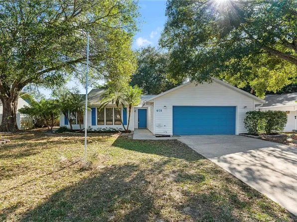 975 4th Ln, Vero Beach, FL 32962