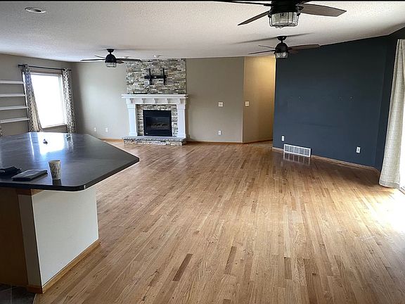 Family room, gas fireplace