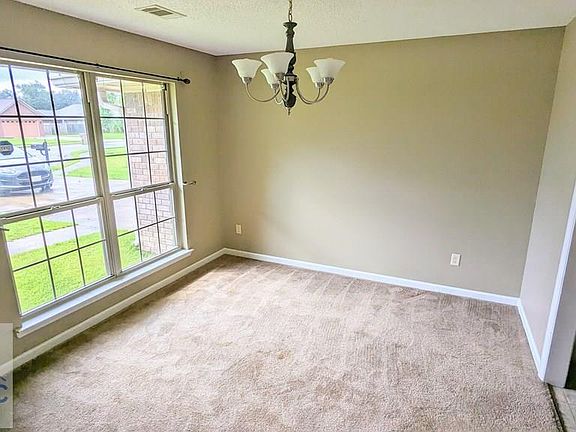 4th image of 46 Delaney Ct