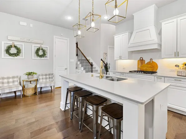 8206 Fenwick Ct, Sachse, TX 75048