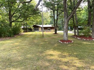 13504 104th Ave, Grand Haven, MI 49417
