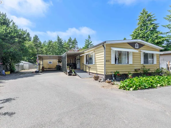 1431 Maple St, Florence, OR 97439