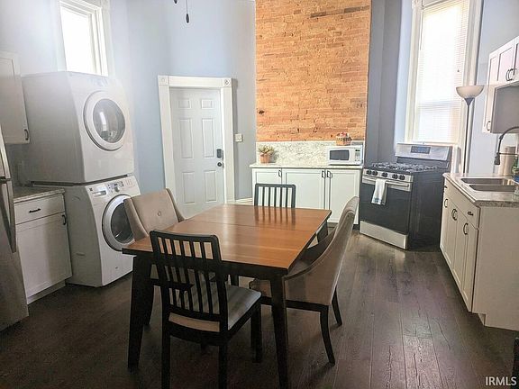 5th image of 37 E Chandler Ave