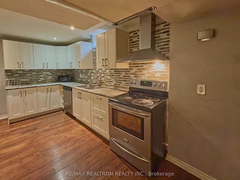 125 Decourcy Ireland Cir #BASEMENT — Photo 6