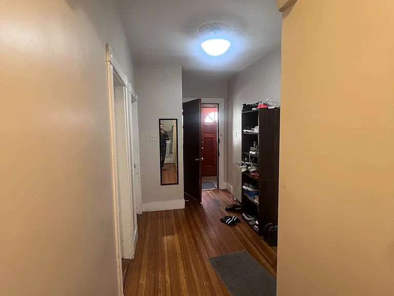 90 Fisher Ave #1 — Photo 6