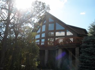 2253 NE Bogey Pl, Overgaard, AZ 85933