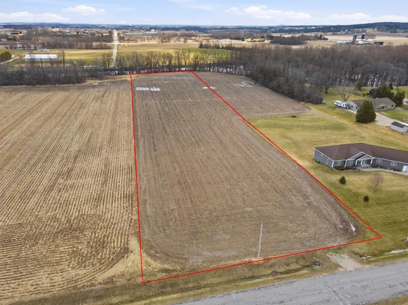 Fox St, Chilton, WI 53014