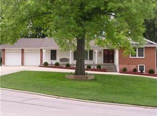6312 Sterling Ave, Raytown, MO 64133