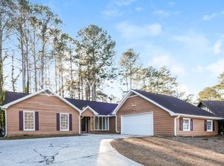 207 Rennes Ct, Fayetteville, GA 30214