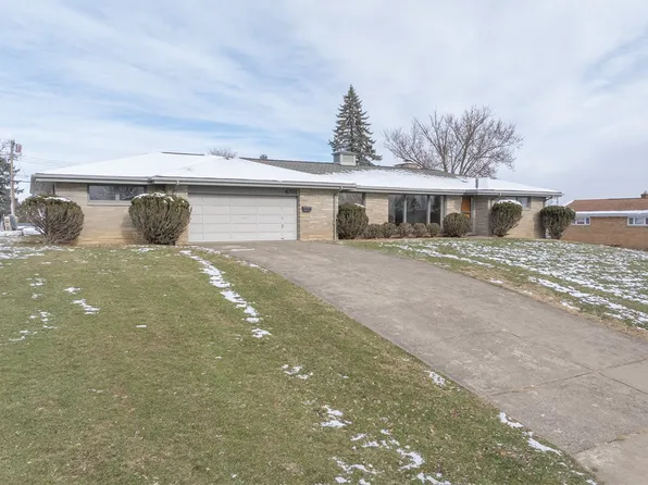 4701 Doverdell Dr, Pittsburgh, PA 15236