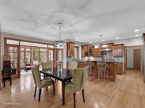 5th image of 29W140 Forest Ln