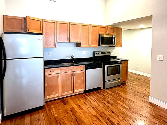 2nd image of 26 Portland St APT 131