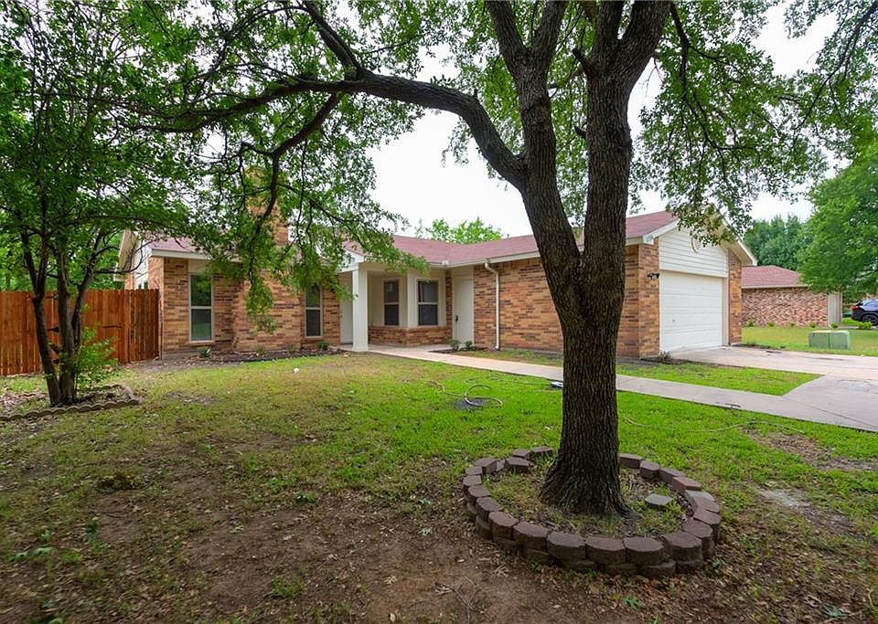 1st image of 2736 Mistywood Ln