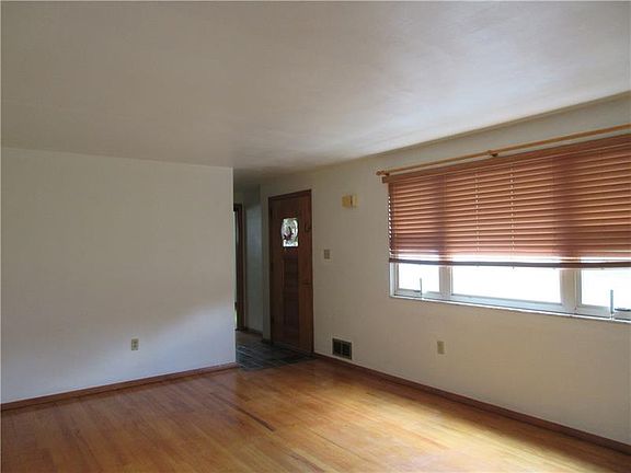 4th image of 513 Beechwood Dr
