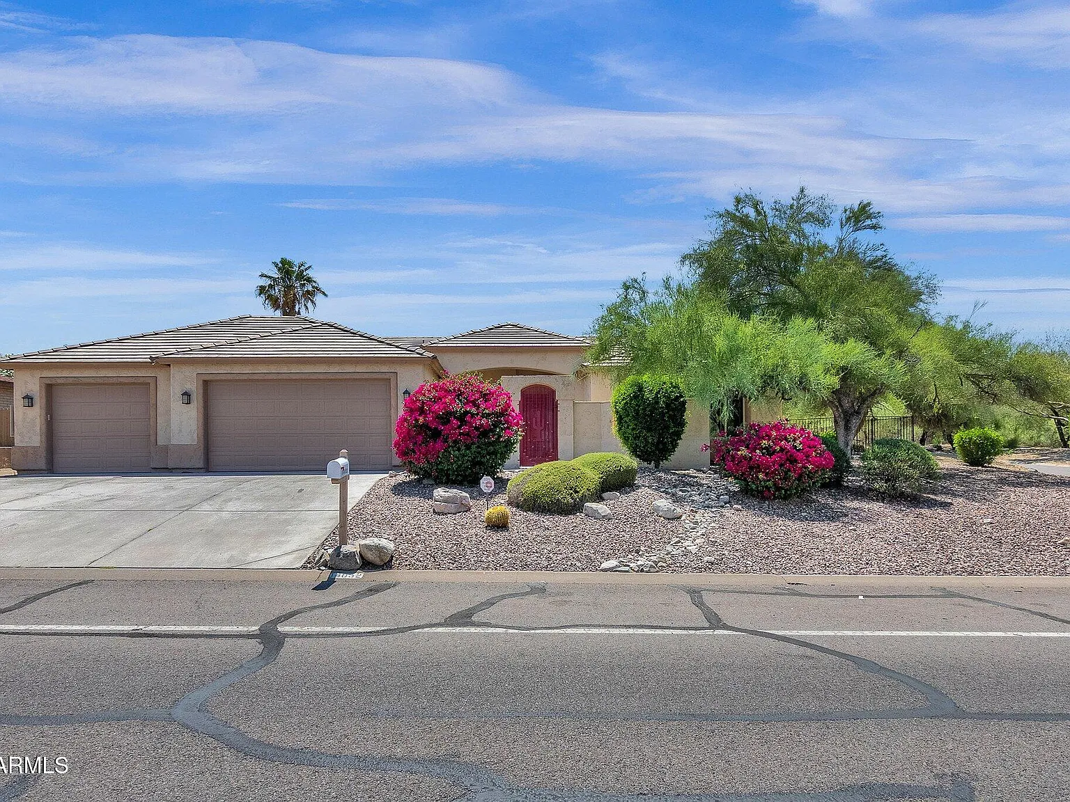 4 bed, 3.0 bath, 2343 sqft, $3,250 — Photo 1
