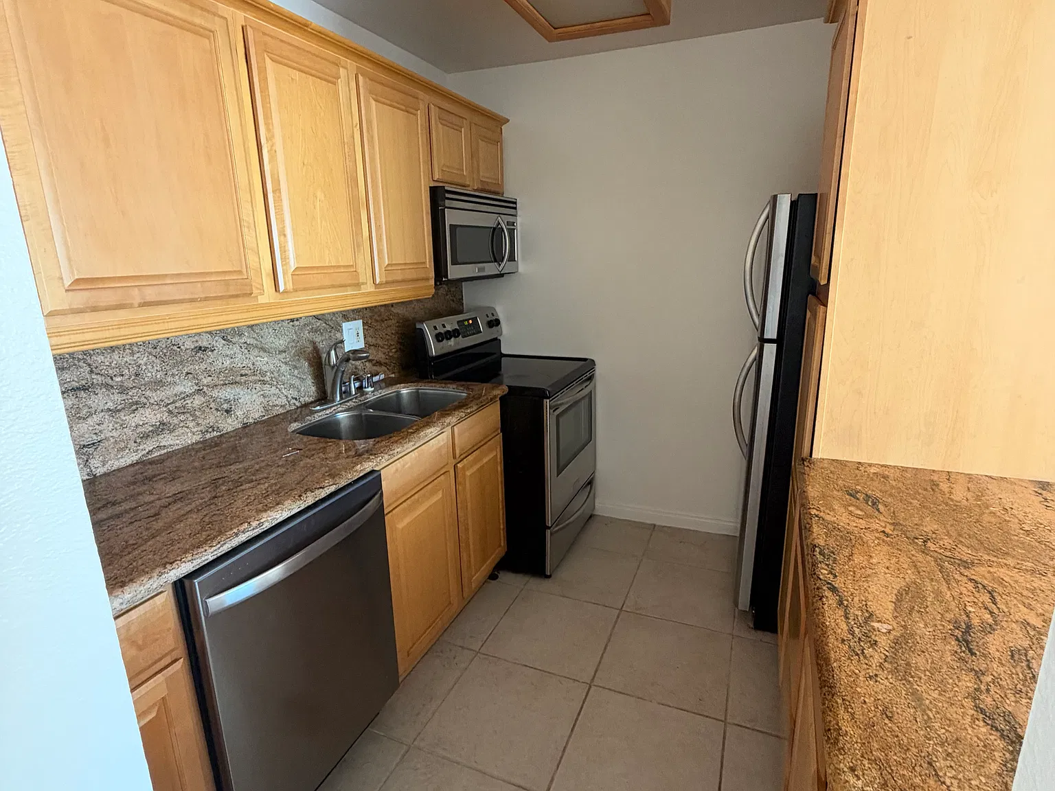 1 bed, $2,950 — Photo 4