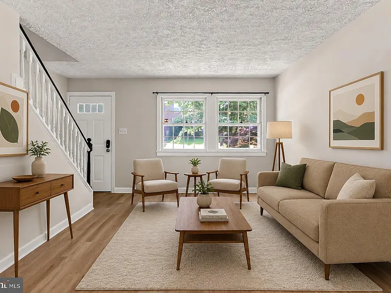 104 W Annandale Rd #318 — Photo 3