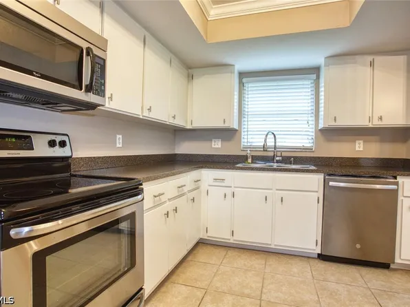 5917 Littlestone Ct APT 118, North Fort Myers, FL 33903