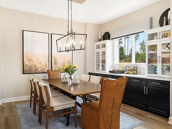 The Omaha - Dining Room