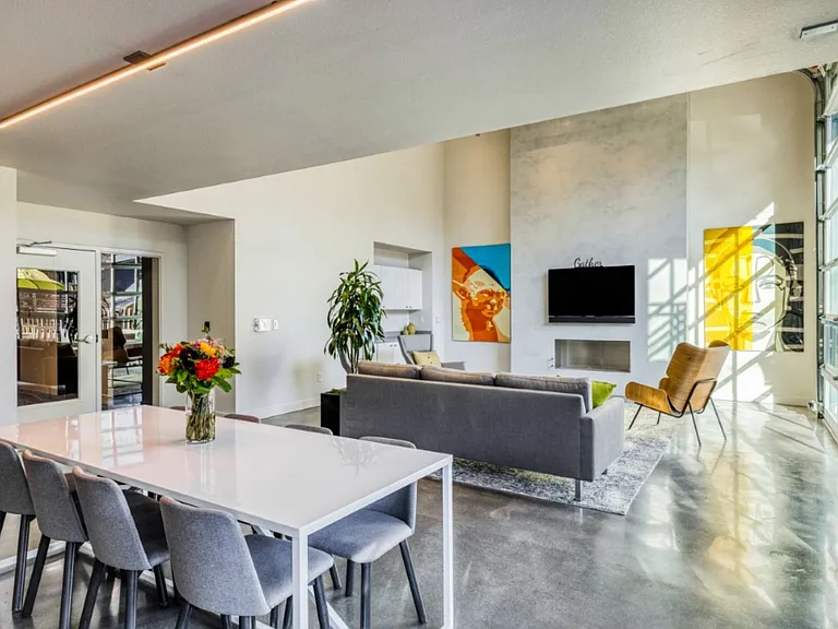 Janus Apartments — Photo 18