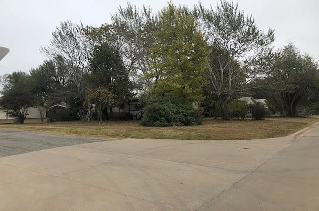 1st image of 2706 E Eucalyptus Ave