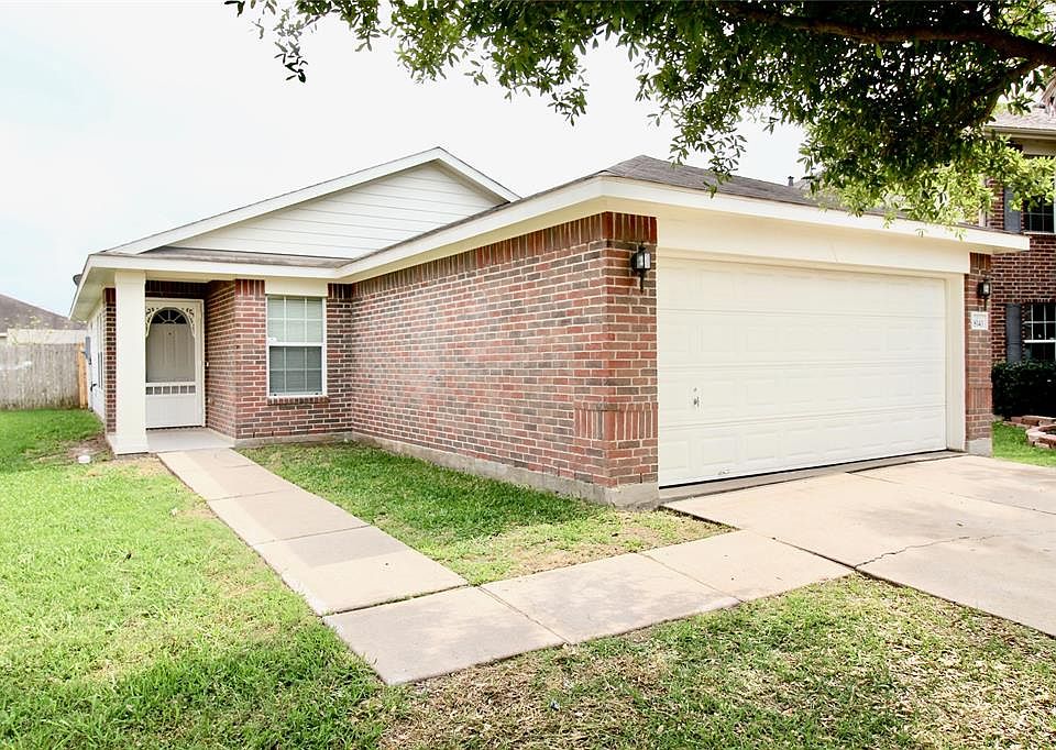 1st image of 18143 Sorrell Oaks Cir