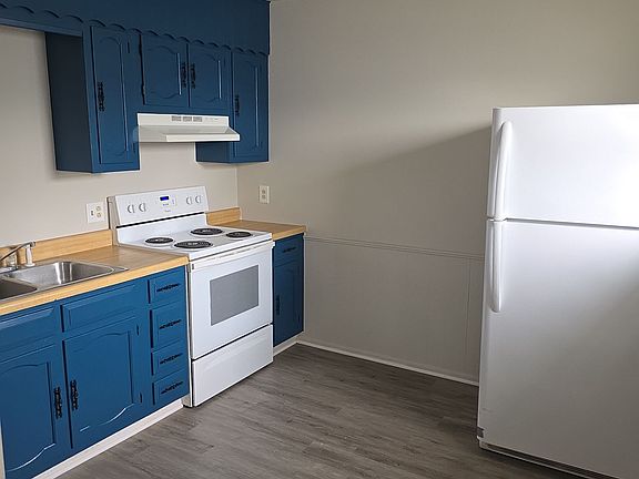 2nd image of 109 Villa Dr APT 2