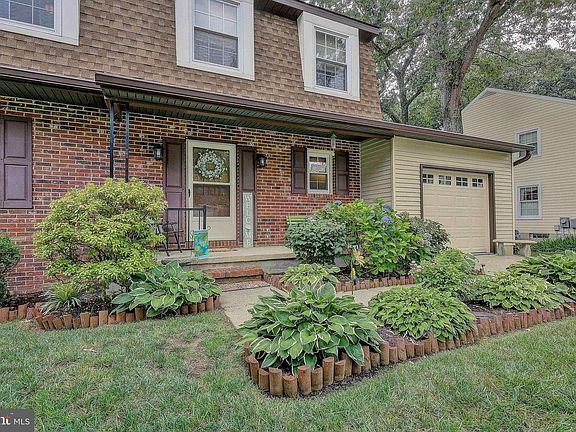 3rd image of 541 E Benforest Dr